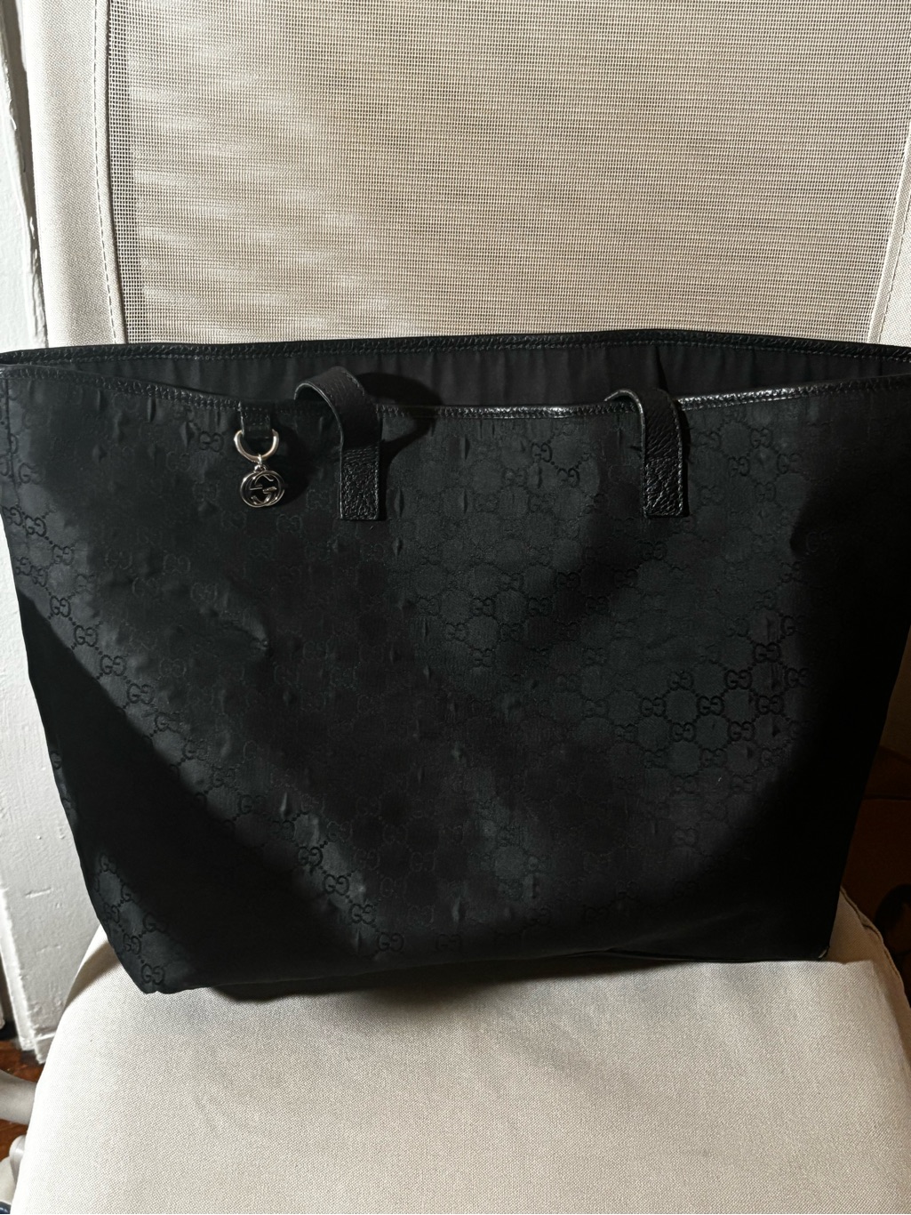 Gucci Black Gg Jacquard Tote With Logo Charm